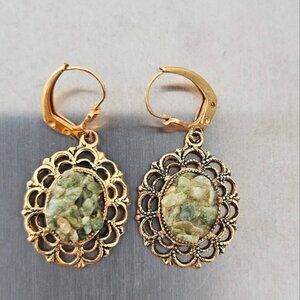 VINTAGE Jade Chip Pierced Gold Earrings